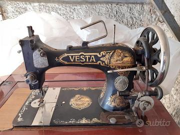 VECCHIA MACCHINA DA CUCIRE VESTA