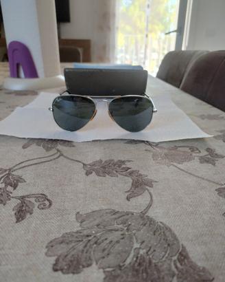 occhiali da sole 