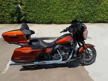Harley-davidson CVO Street Glide FLHXSE