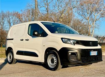 Peugeot Partner BlueHDi 100 Premium 3 Posti