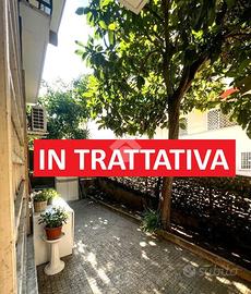2 LOCALI A ROMA