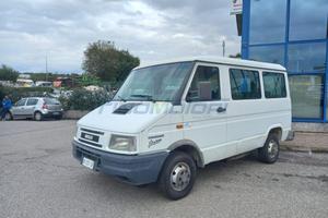 IVECO Daily 30-8 2.5 Diesel 9 POSTI
