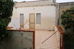 Casa indipendente in contrada spagnola sulla sp21