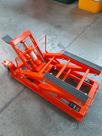 Piattaforma per sollevamento moto