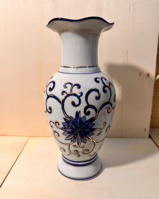 Vasso in porcellana veneziana