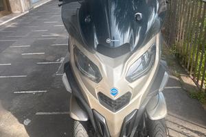 Piaggio mp3 400 hpe 2023 full optional permute