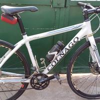 bici da corsa Colnago pronta all'uso 