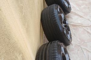 Cerchi in lega più gomme 