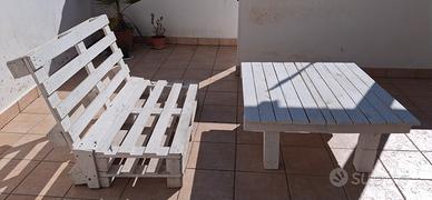 Set divano e tavolino da giardino