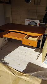 Scrivania Calligaris in legno