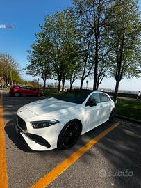 MERCEDES CLASSE A PREMIUM PLUS AMG