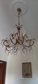 lampadario in cristallo e ottone