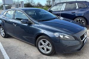 Volvo V40 D2 bussiness dicembre 2017