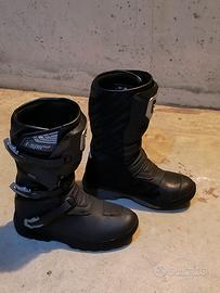 stivali moto numero 42