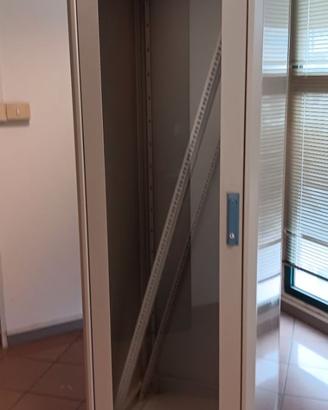 Armadio rack a pavimento Qubix Tecnosteel