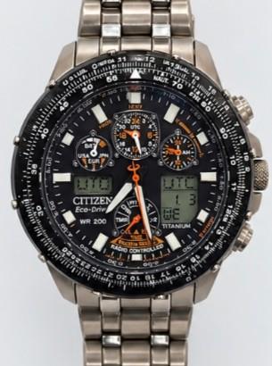 Citizen U600-S060567 HST – Titanio