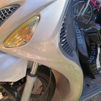 Scooter Suzuki Sexteen 125