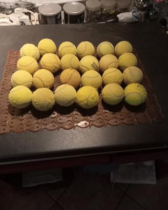 24 palline da tennis usate 