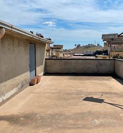 Appartamento sito al secondo piano con terrazza