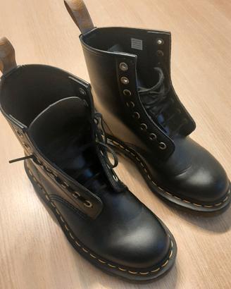 Dr. Martens Vegan