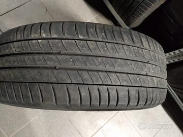 Pneumatici estivi Michelin Primacy 3 205/55  R16