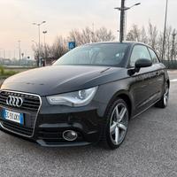 Audi A1 - Doppio treno gomme - Revisione 2028