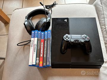 PS4 500GB + Controller + 6 Giochi + Cuffie