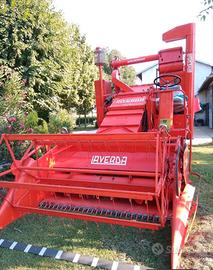 mietitrebbia Laverda M75 restaurata e funzionamte 