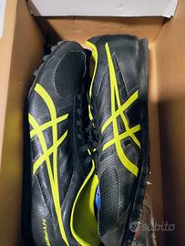 scarpe chiodate atletica Asics 