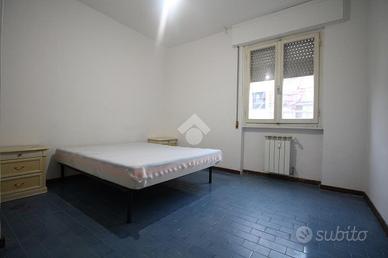 4 LOCALI A PRATO
