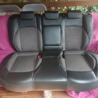 Interno- sedili in pelle alfa romeo giulietta