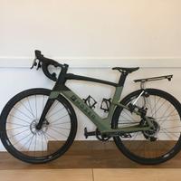 🌍 606 – MOSER E ROAD GRAVEL RIVAL