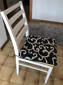 6 sedie di legno ed ecopelle