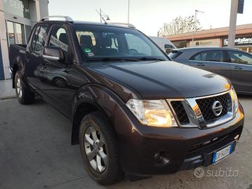 Nissan Navara 2.5 dCi 190CV 4 porte Double Cab LE