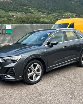 Audi Q3 35 2.0 tdi s-tronic