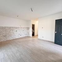 PORZIONE DI BIFAMILIARE A ANZIO