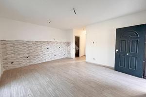 PORZIONE DI BIFAMILIARE A ANZIO