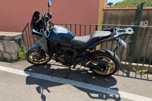 Moto tracer 7 gt