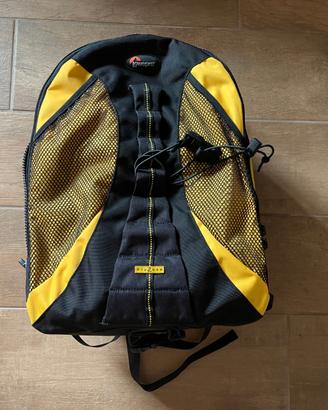 Lowepro DryZone 200