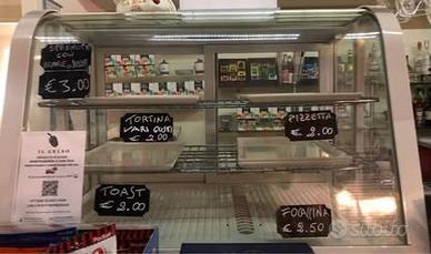 Vetrina espositiva da banco