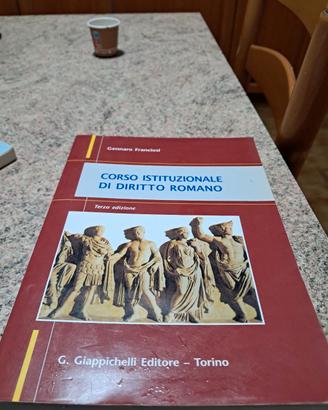 libro corso istituzionale diritto romano