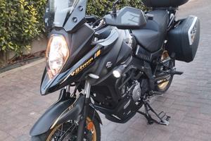 SUZUKI V-Strom 650