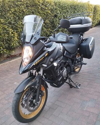 SUZUKI V-Strom 650
