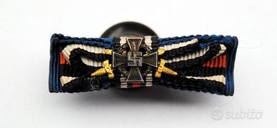 Raro bottone tedesco per indosso su abiti civili