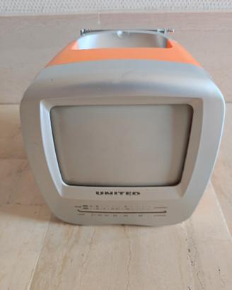 TV portatile vintage bianco nero
