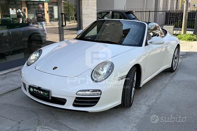 PORSCHE 911 Carrera 4S Cabriolet