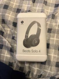 Beats Solo 4