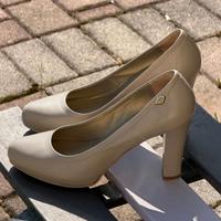 scarpe nero giardini 