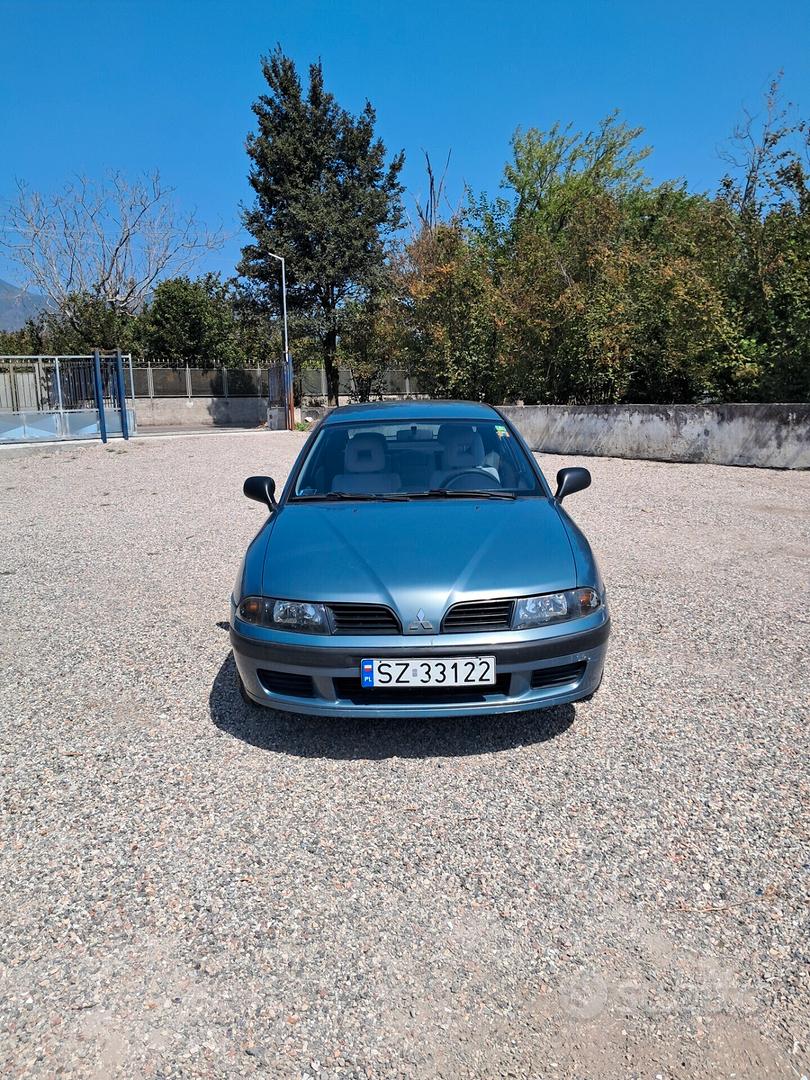 Mitsubishi Carisma 2004 photo 2
