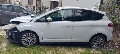 FORD CMAX INCIDENTATA